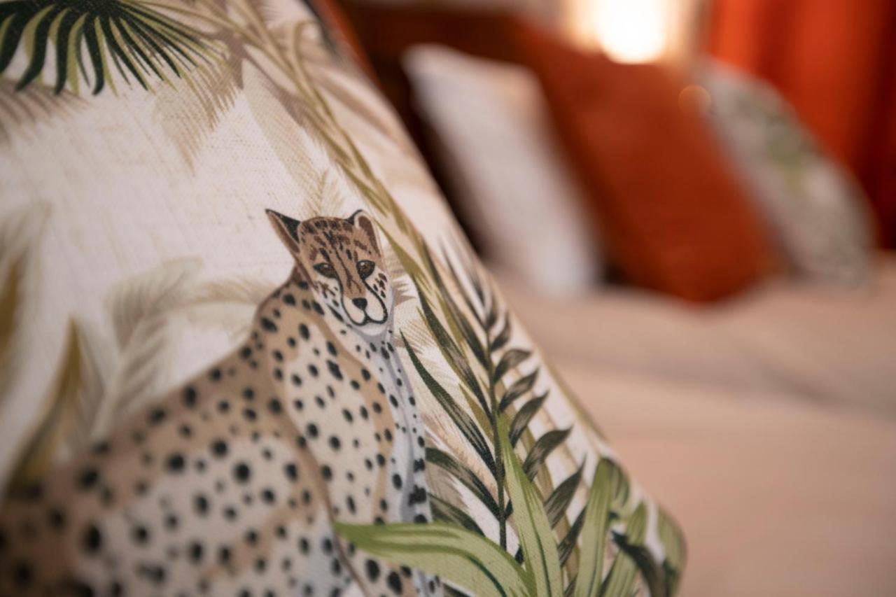 Chambre Jungle Dans Maison D'Hote "Le Petit Clouet"- Rochecorbon Kültér fotó